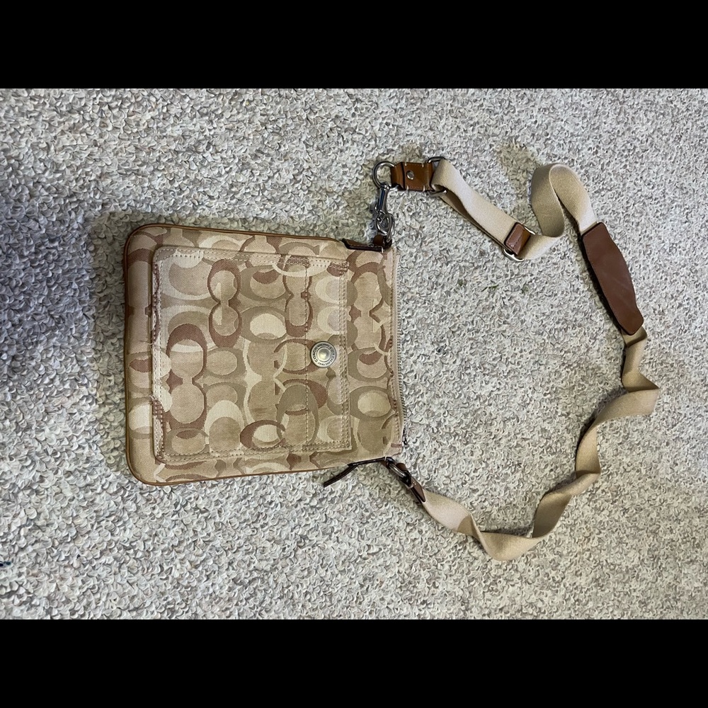 💯 Coach shoulder strap purse